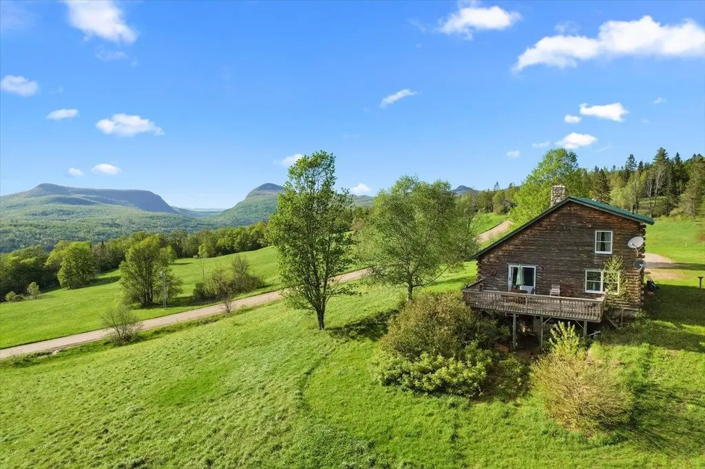 2354 East Ridge Road Sutton VT 05871