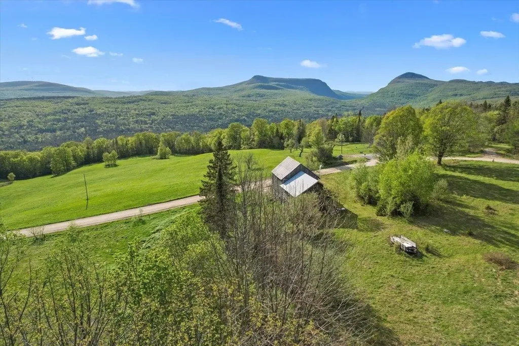 2354 East Ridge Road Sutton VT 05871