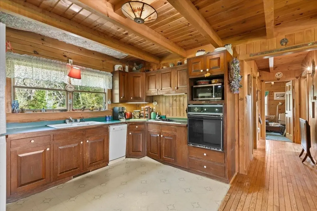 2354 East Ridge Road Sutton VT 05871