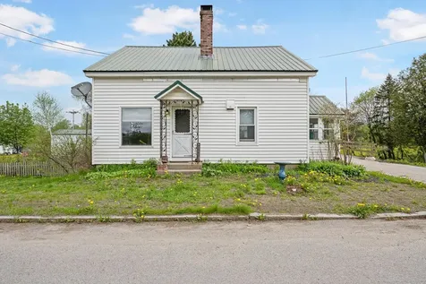 62 Bridge Street Colebrook NH 03576