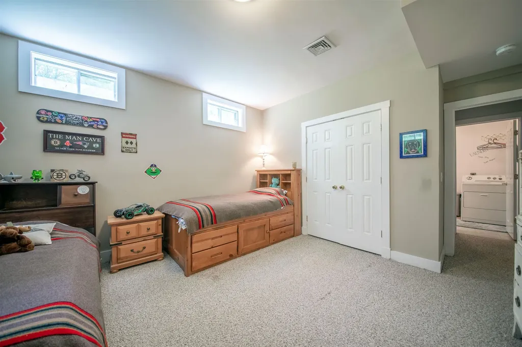 53 Country Lane Wardsboro VT 05360