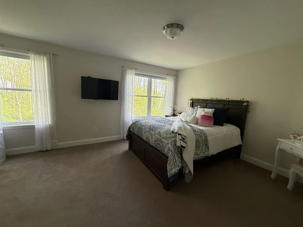 68 Laurentide Lane South Burlington VT 05403