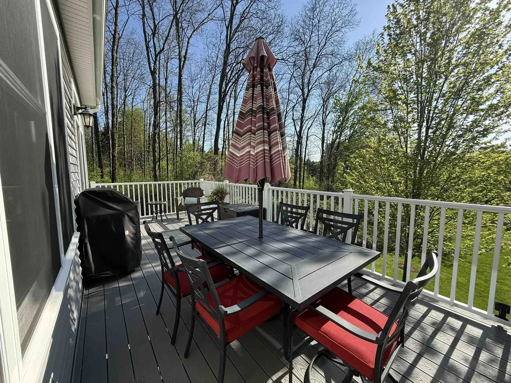 68 Laurentide Lane South Burlington VT 05403