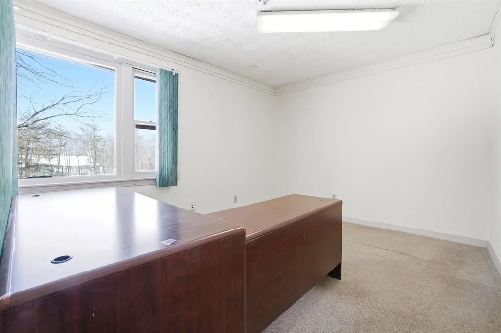 158 Greeley Street Hudson NH 03051