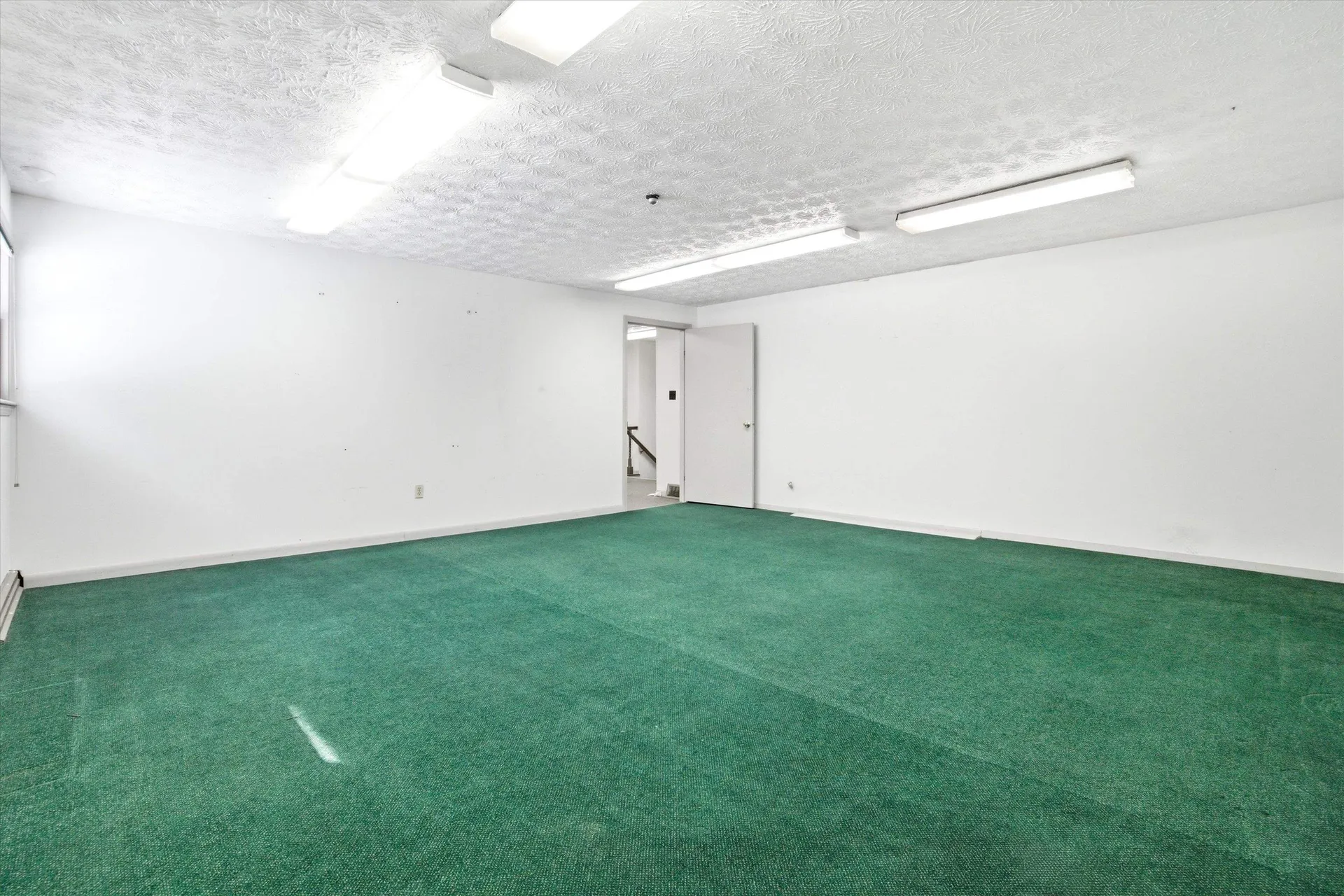 158 Greeley Street Hudson NH 03051