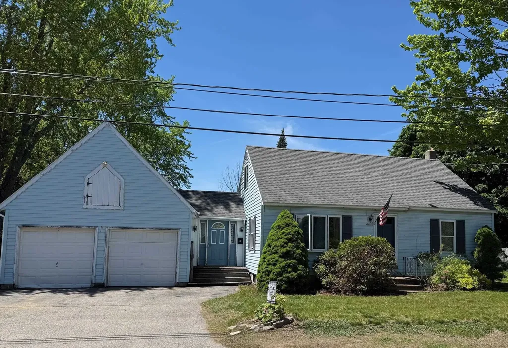 11 William Street Somersworth NH 03878