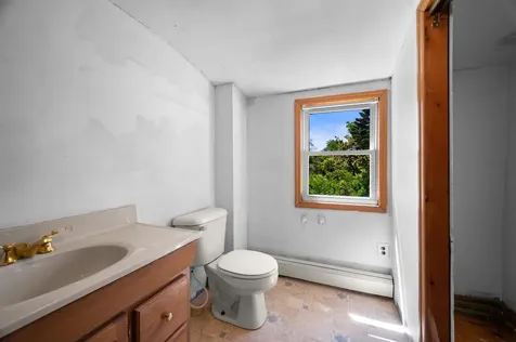 11 William Street Somersworth NH 03878