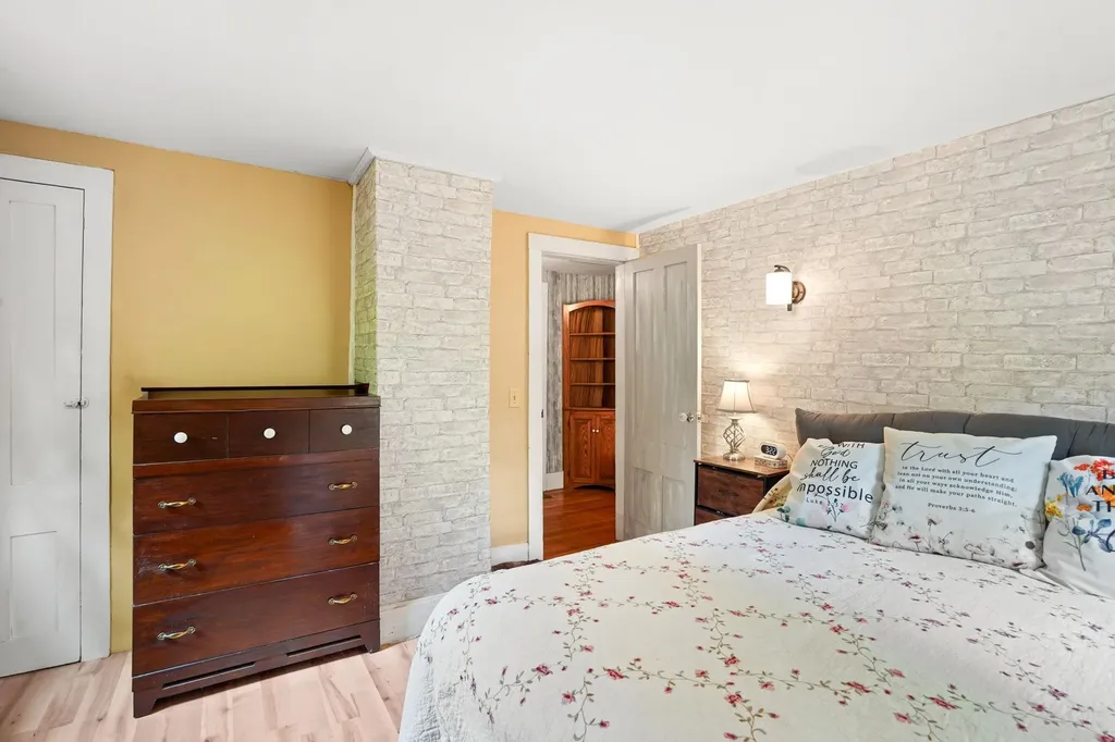 26 Baine Road Marlow NH 03456