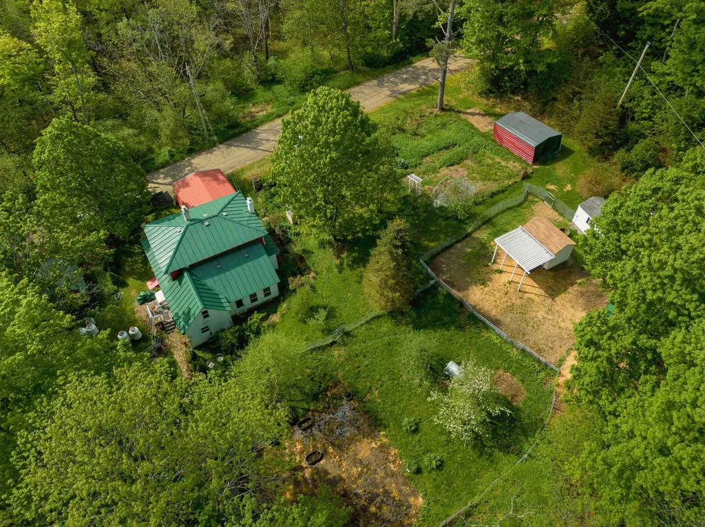 26 Baine Road Marlow NH 03456