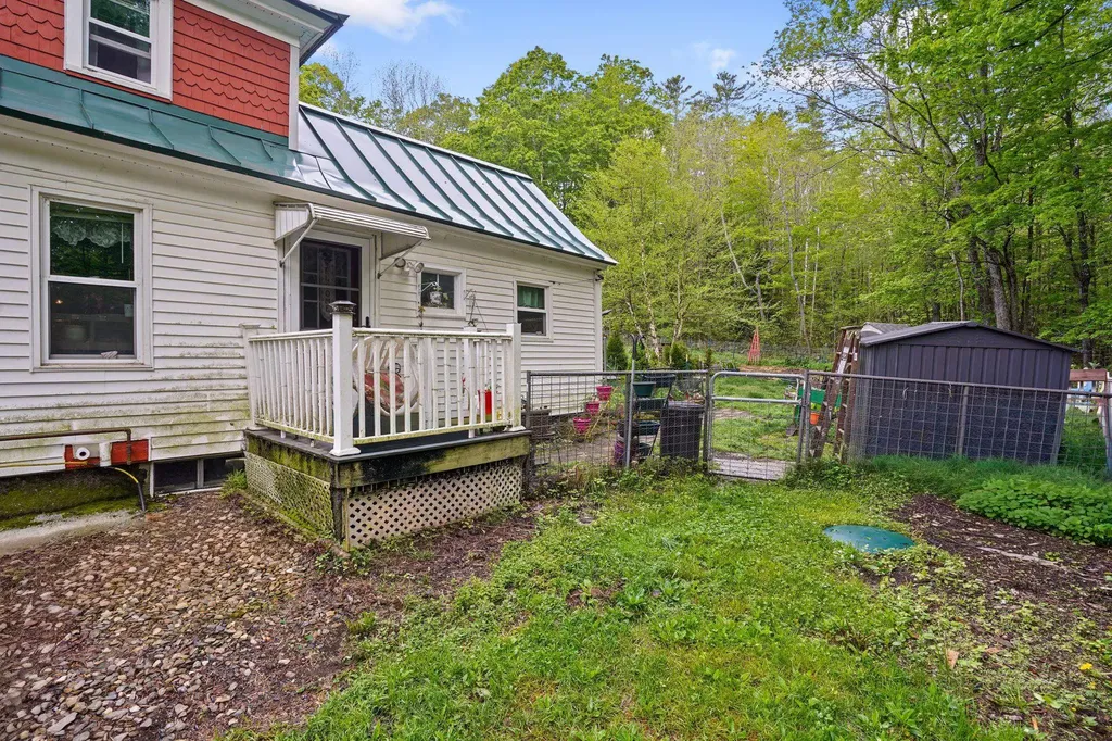 26 Baine Road Marlow NH 03456