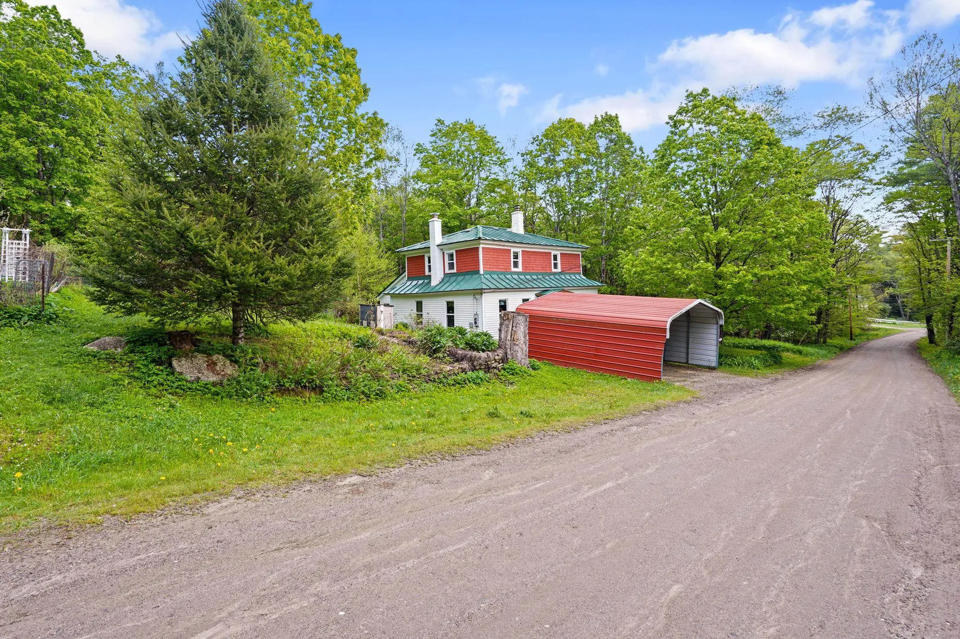 26 Baine Road Marlow NH 03456