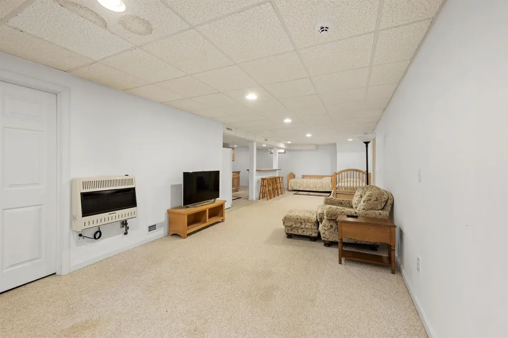 64 Long Bay Drive Laconia NH 03246