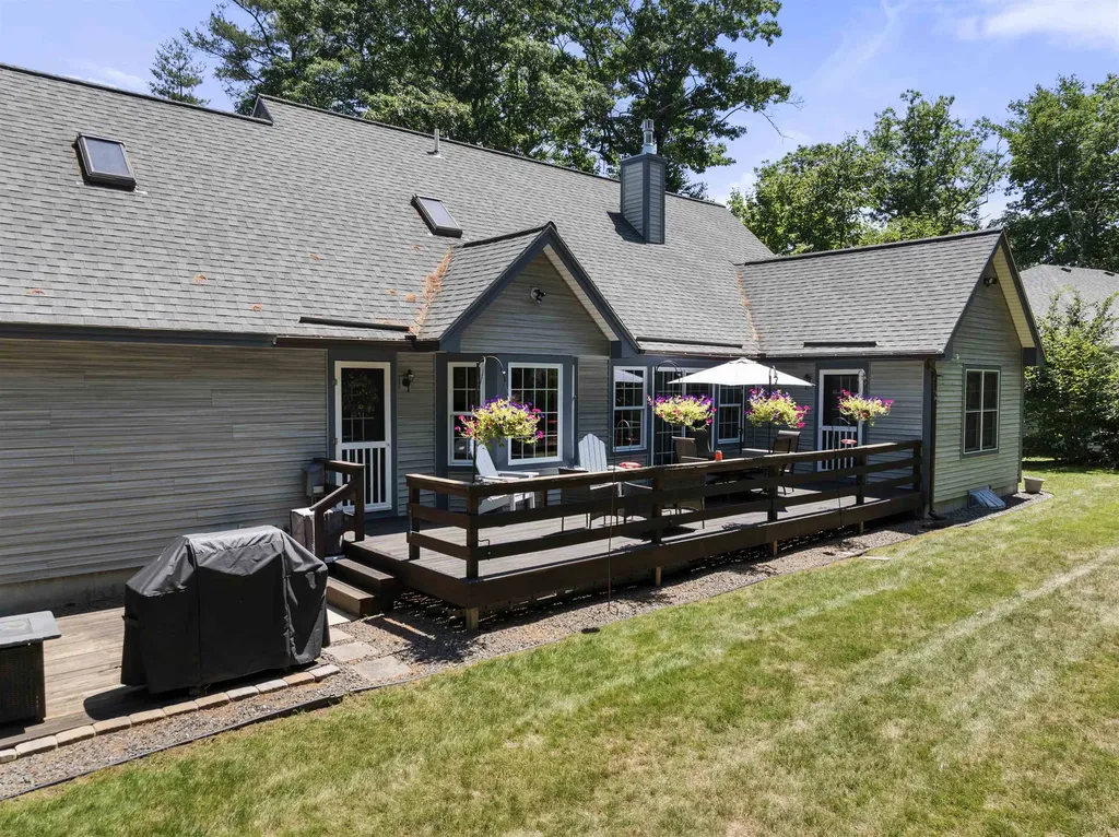 64 Long Bay Drive Laconia NH 03246