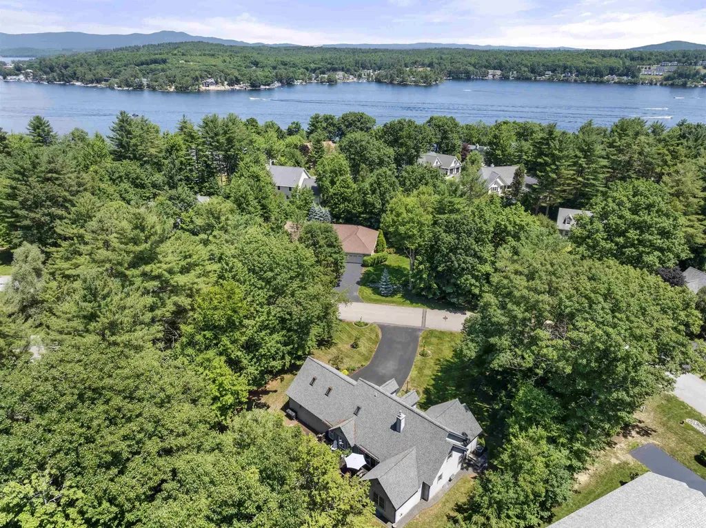 64 Long Bay Drive Laconia NH 03246