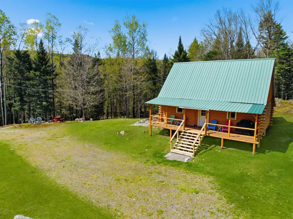 505 Hill Road Pittsburg NH 03592