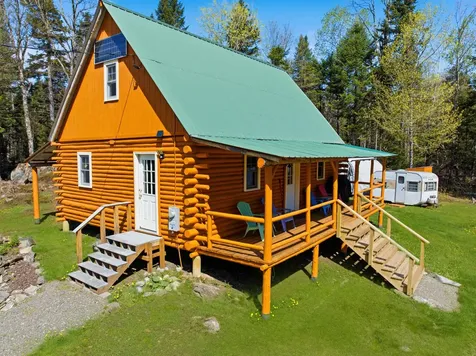 505 Hill Road Pittsburg NH 03592