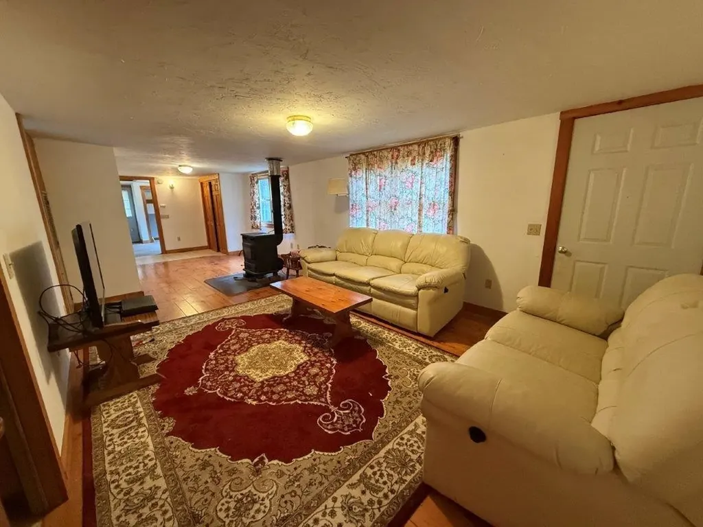 48 Spa Road Danbury NH 03230