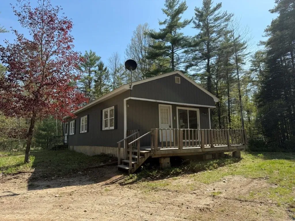 48 Spa Road Danbury NH 03230