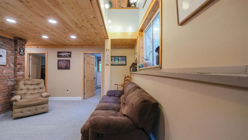 20 Gill Terrace Ludlow VT 05149