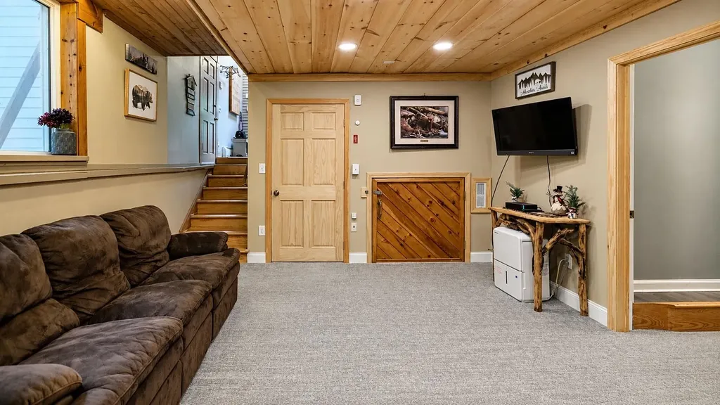 20 Gill Terrace Ludlow VT 05149