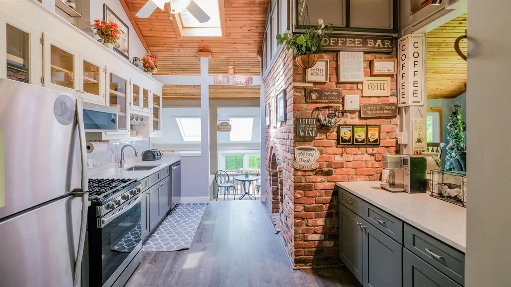 20 Gill Terrace Ludlow VT 05149