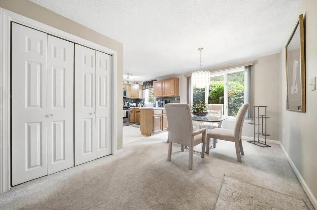 16 Salisbury Road Nashua NH 03064