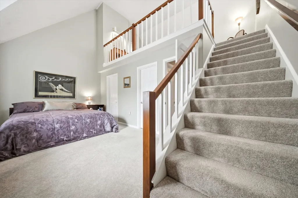 16 Salisbury Road Nashua NH 03064