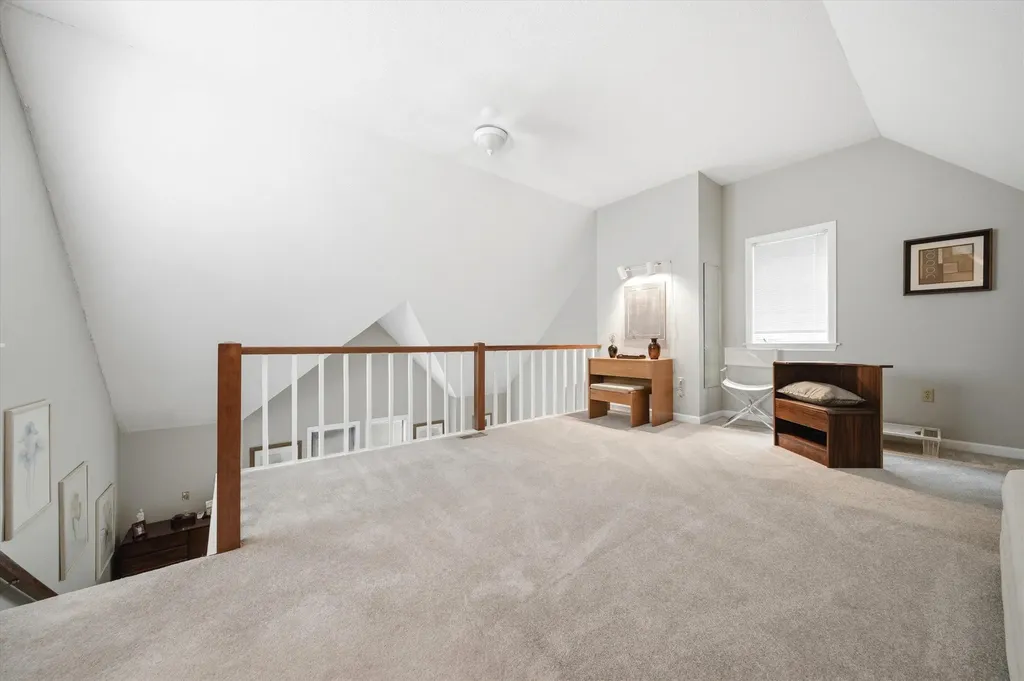 16 Salisbury Road Nashua NH 03064