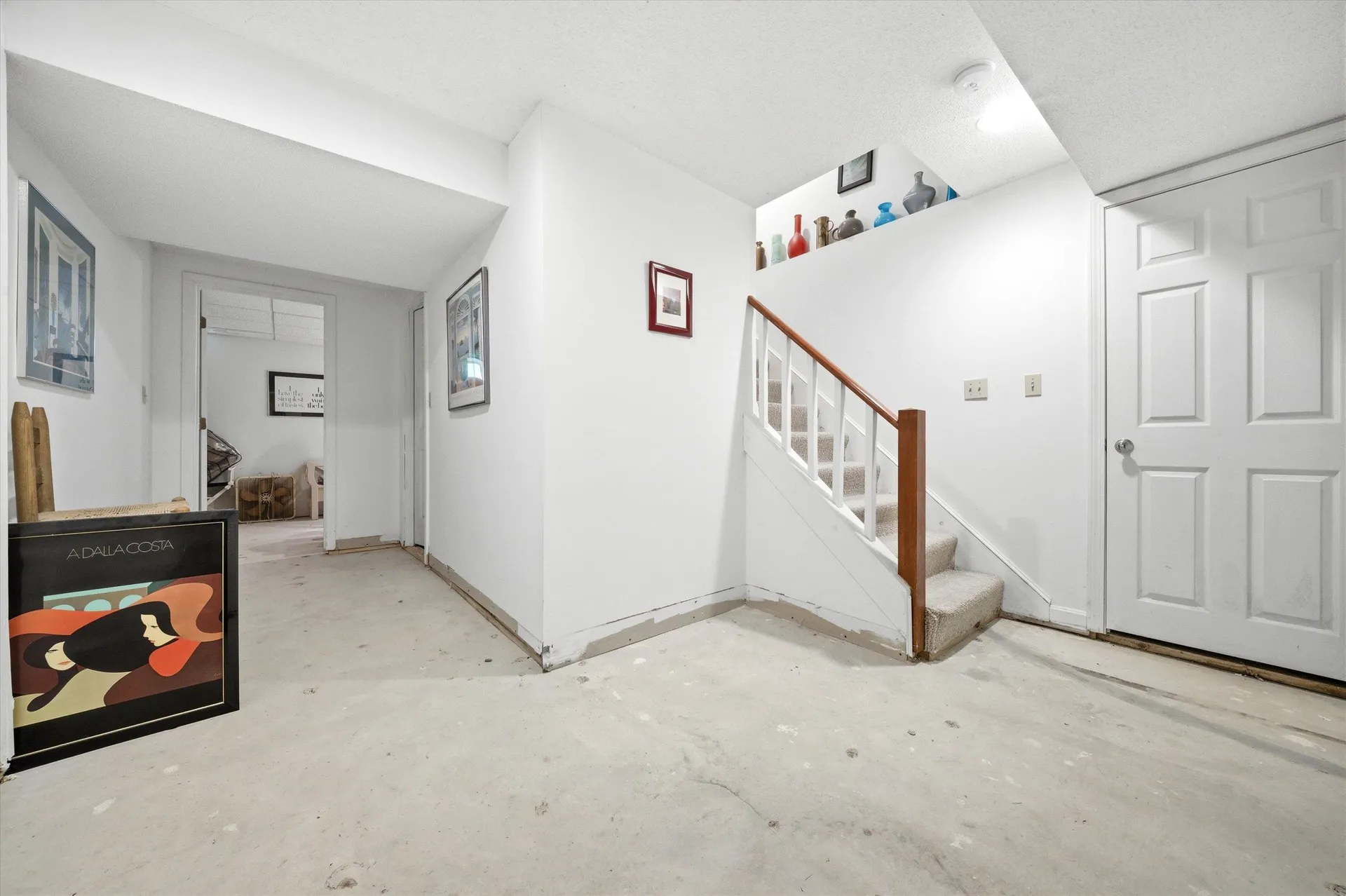 16 Salisbury Road Nashua NH 03064