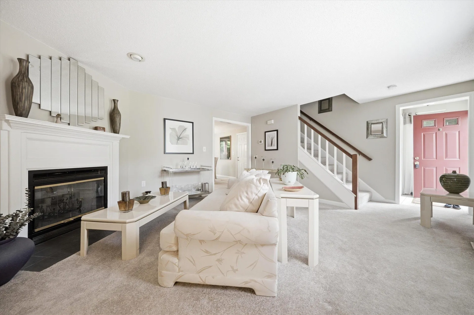 16 Salisbury Road Nashua NH 03064