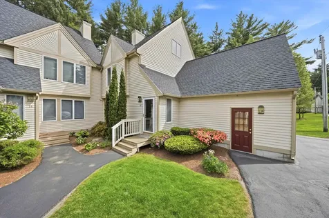 16 Salisbury Road Nashua NH 03064
