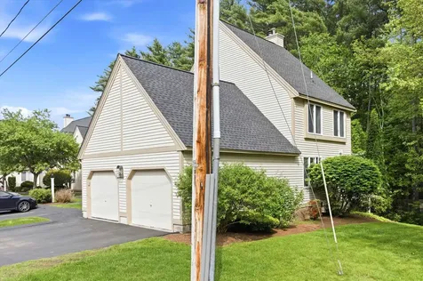 16 Salisbury Road Nashua NH 03064