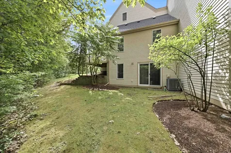 16 Salisbury Road Nashua NH 03064