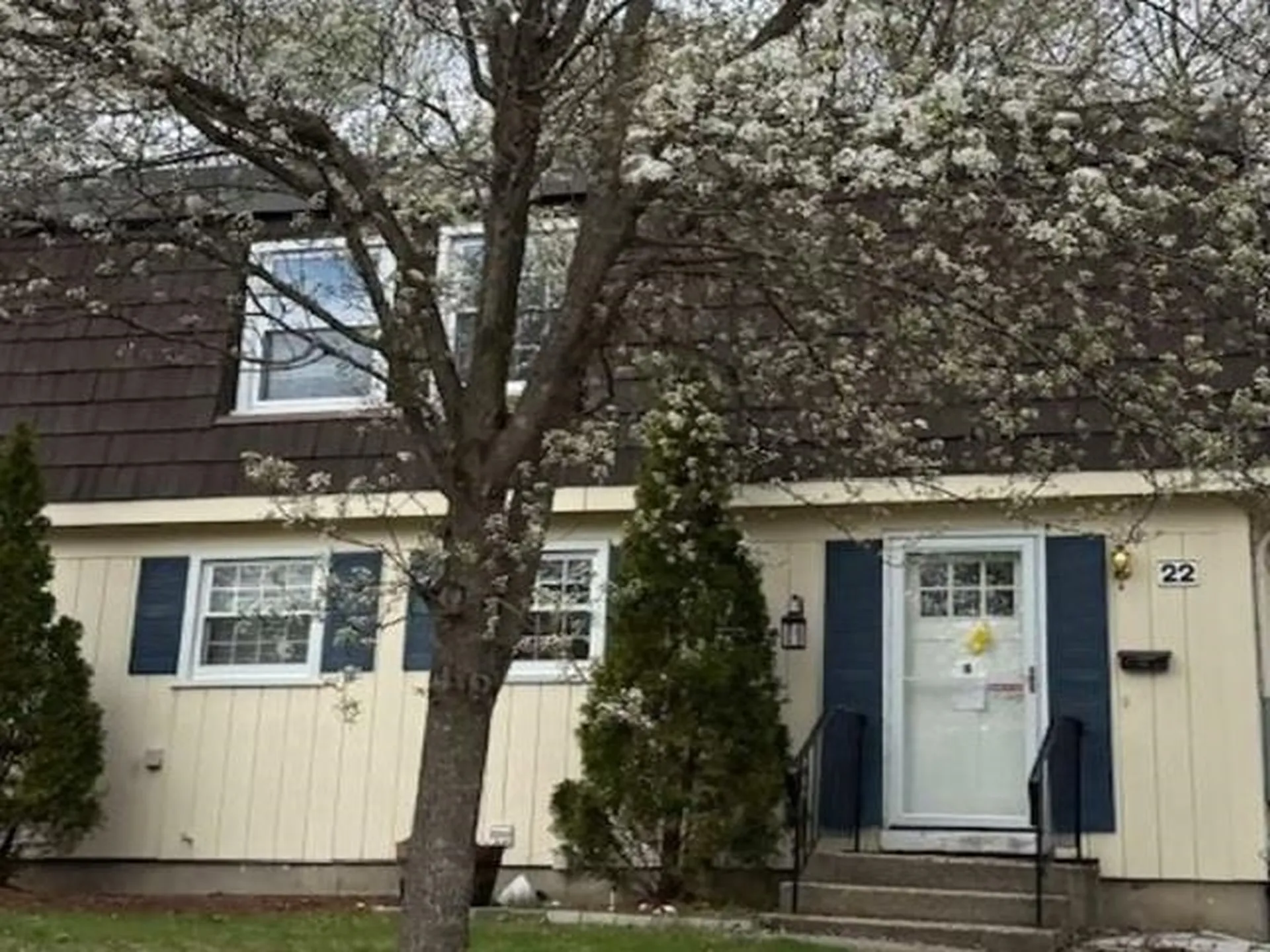 22 Kern Drive Nashua NH 03060