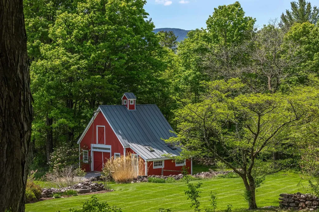 39 Eagle Ridge Dorset VT 05251