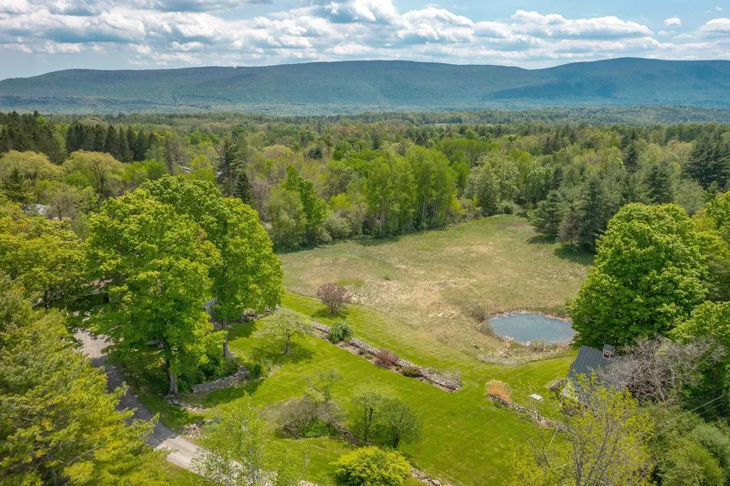 39 Eagle Ridge Dorset VT 05251