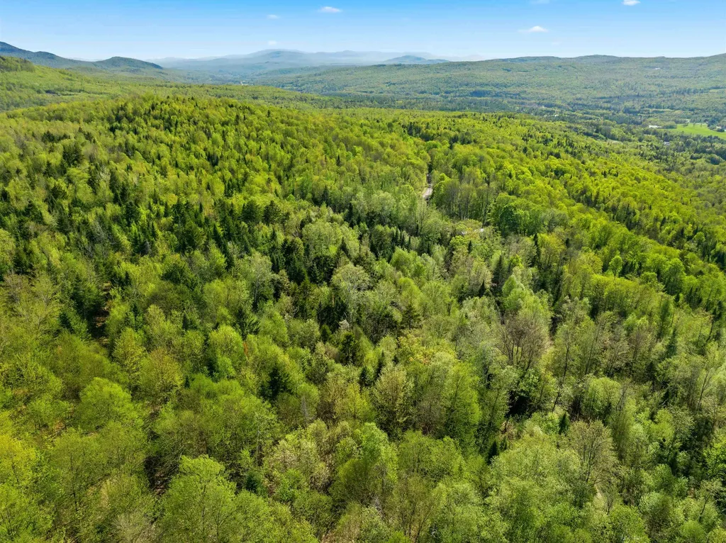 - South Jordan Hill Road Columbia NH 03576