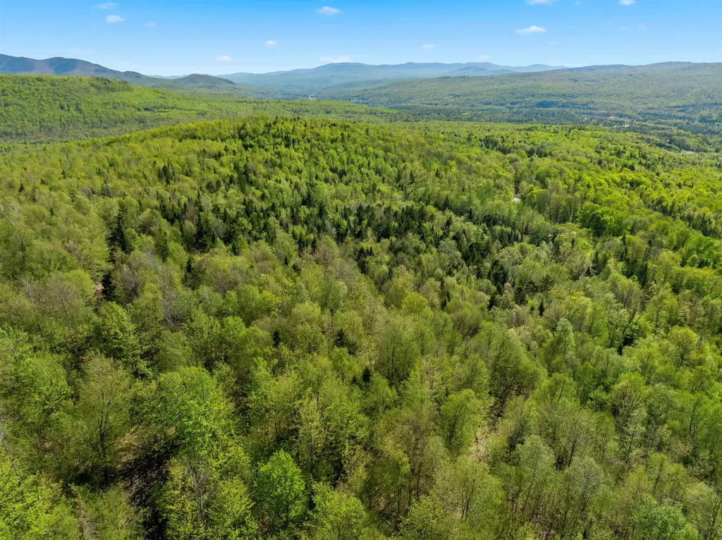 - South Jordan Hill Road Columbia NH 03576