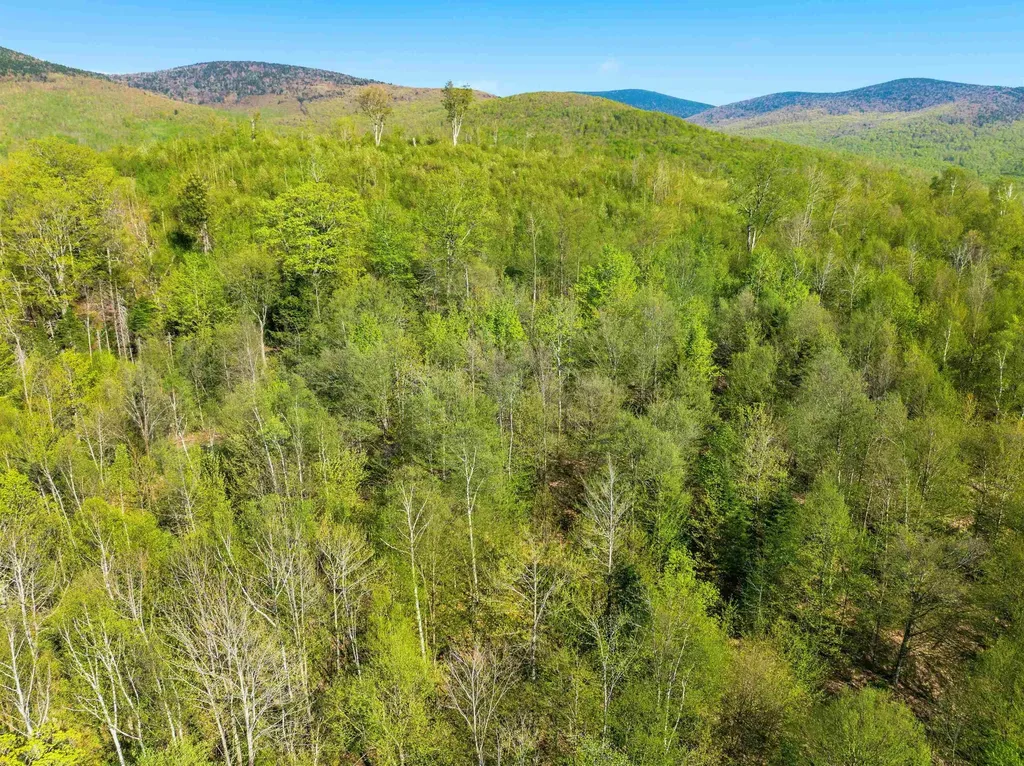 - South Jordan Hill Road Columbia NH 03576