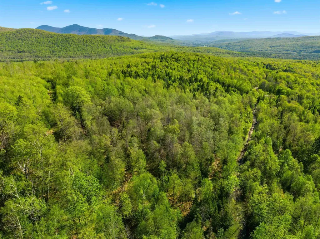 - South Jordan Hill Road Columbia NH 03576