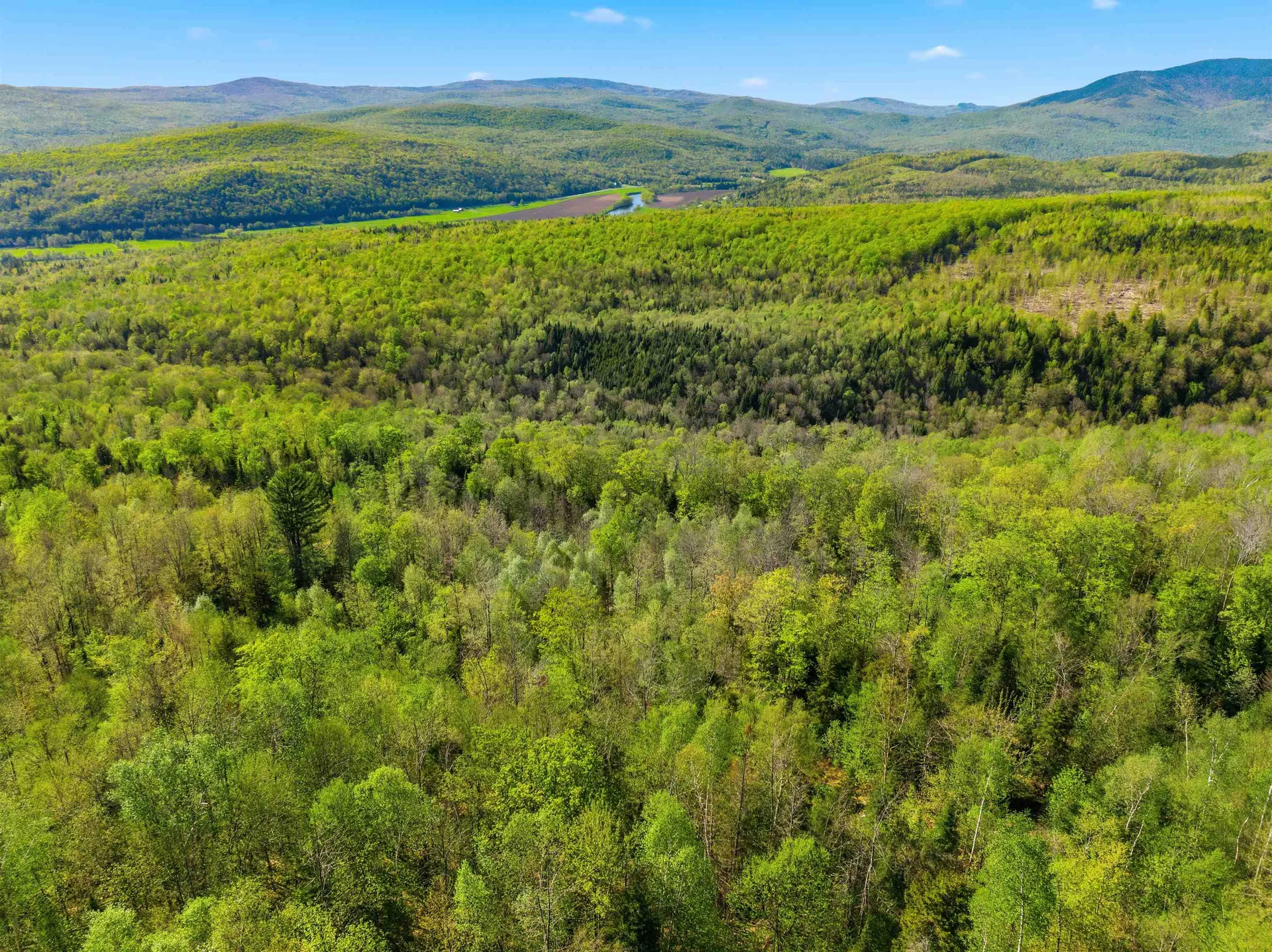 - South Jordan Hill Road Columbia NH 03576