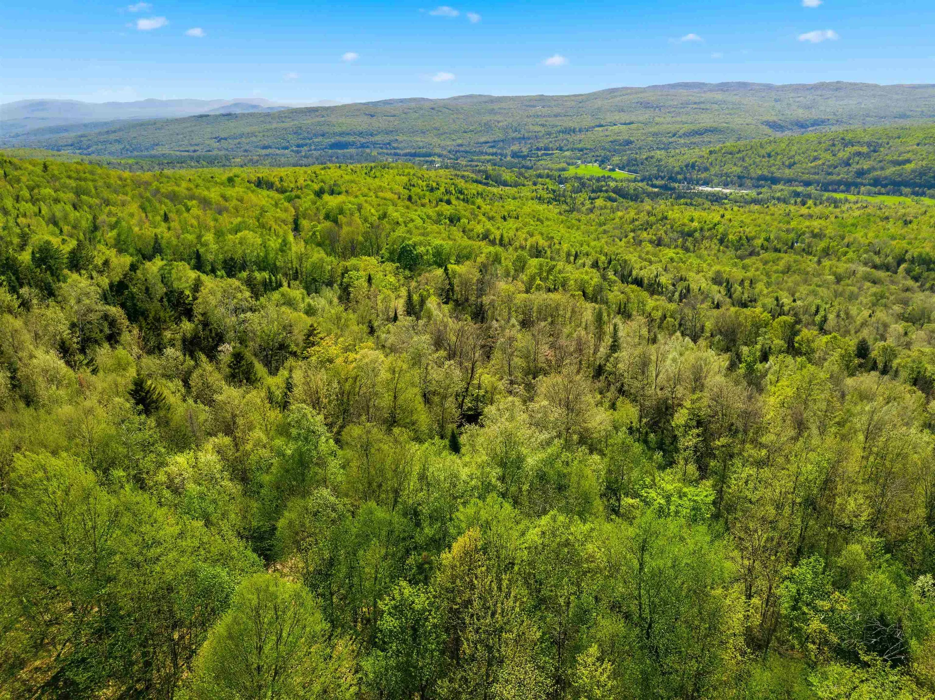 - South Jordan Hill Road Columbia NH 03576