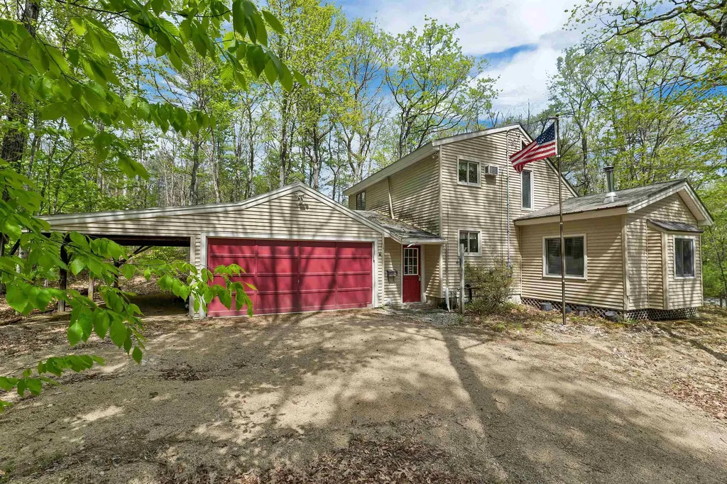 136 Liberty Lane Freedom NH 03836