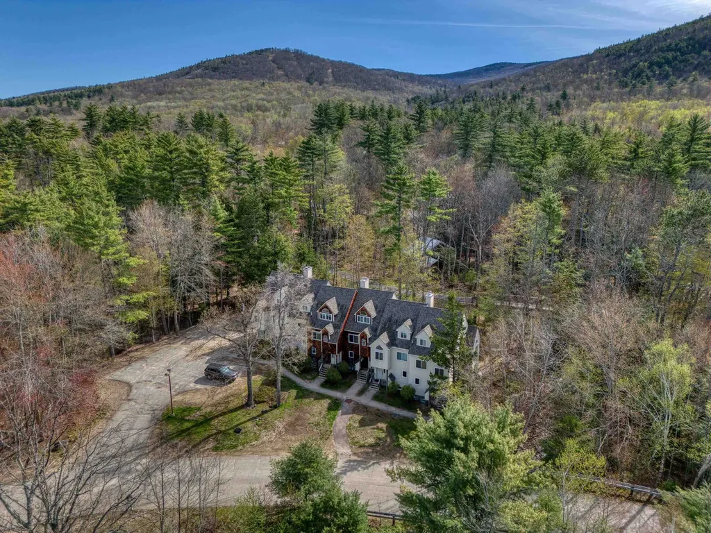 25 Hawk Road Conway NH 03860
