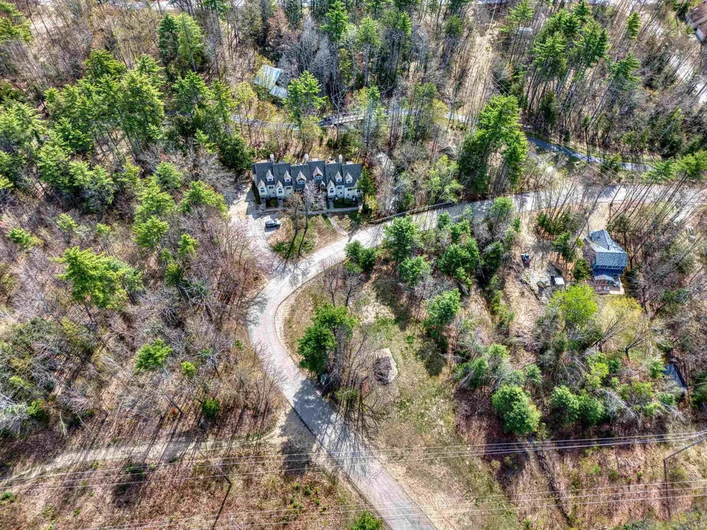 25 Hawk Road Conway NH 03860