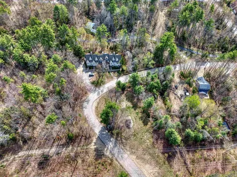 25 Hawk Road Conway NH 03860