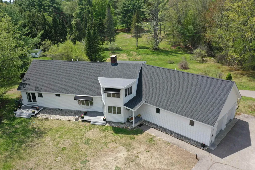 20 Mirror Lake Drive Tuftonboro NH 03853