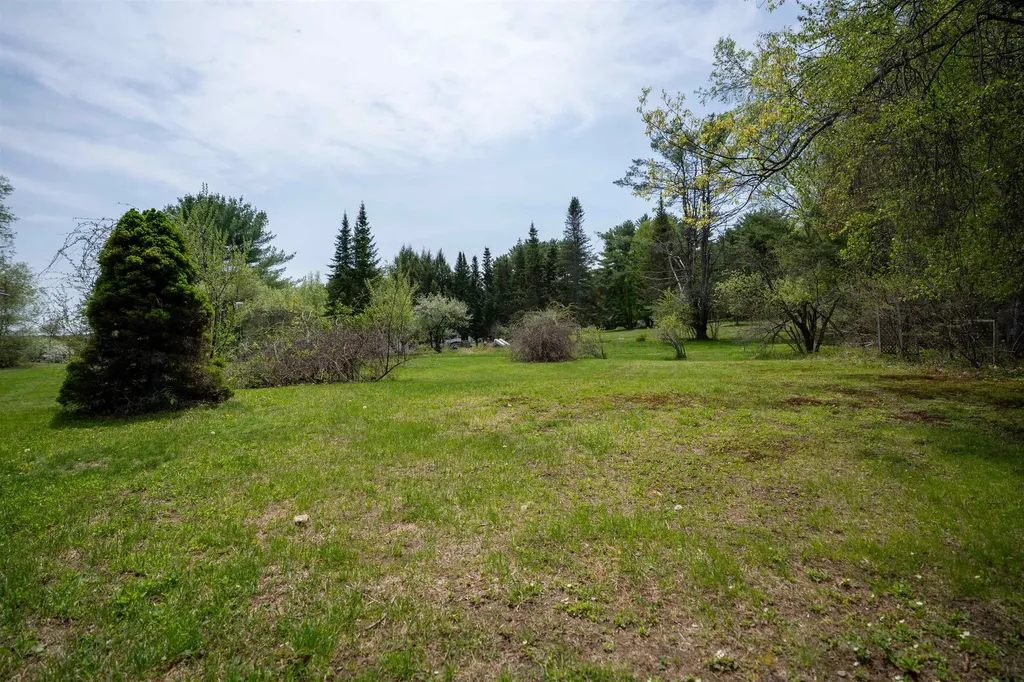 20 Mirror Lake Drive Tuftonboro NH 03853