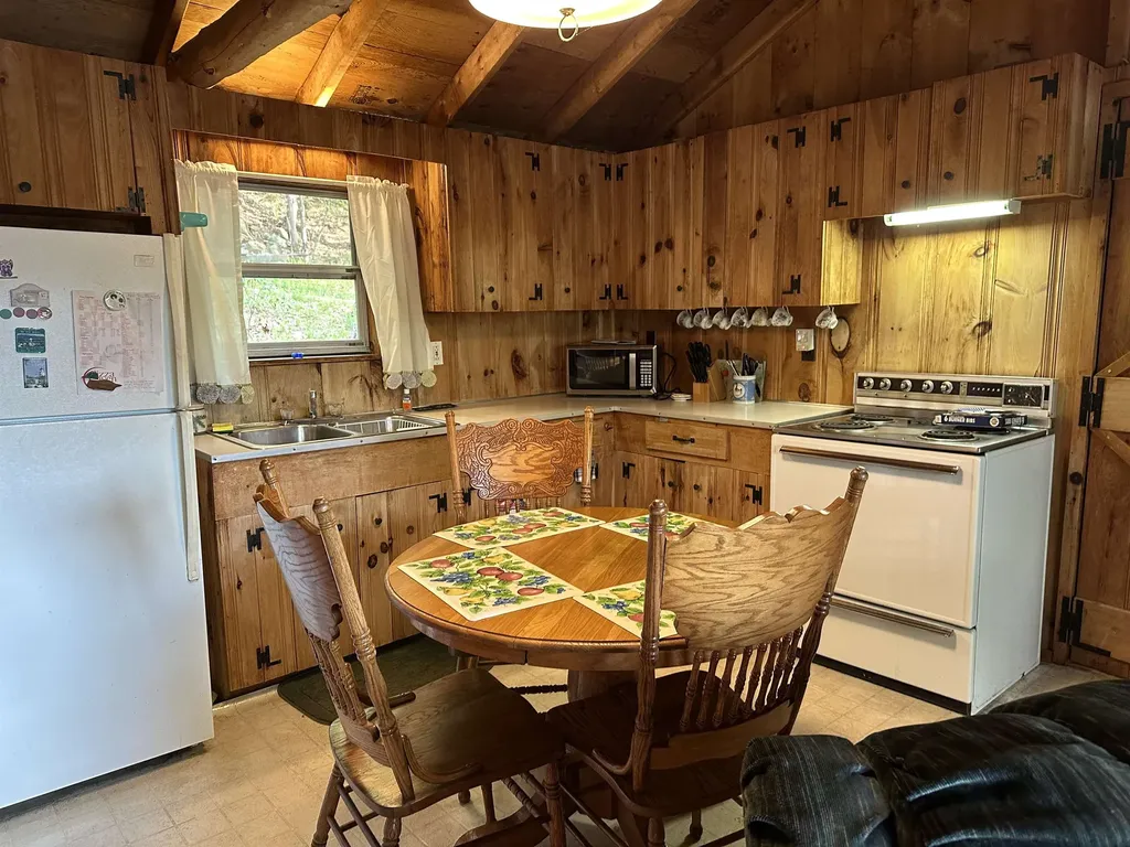 176 Upper Pratt Pond Road New Ipswich NH 03071