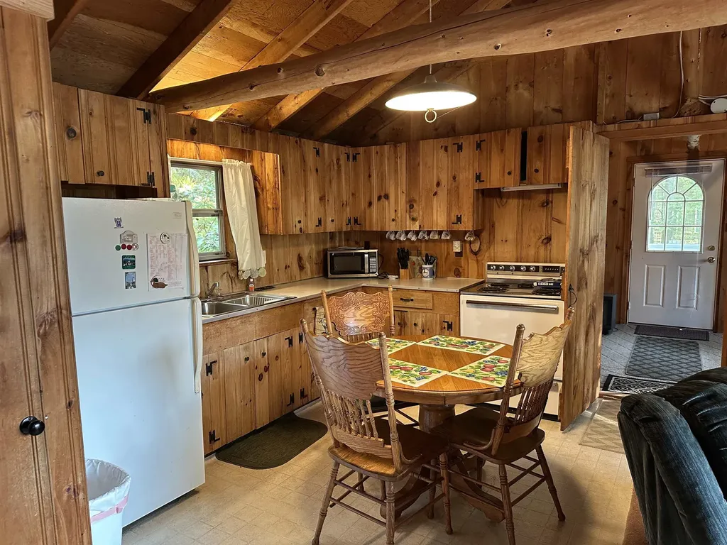 176 Upper Pratt Pond Road New Ipswich NH 03071